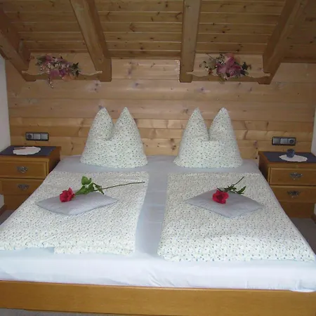 Ferienhaeuser Werdenfels