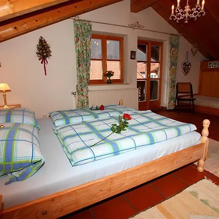 Ferienhaeuser Werdenfels