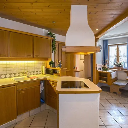 Apartament Ferienhaeuser Werdenfels