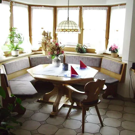 Ferienhaeuser Werdenfels * Mittenwald