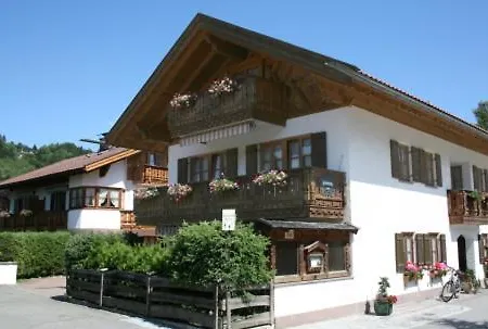 Ferienhaeuser Werdenfels