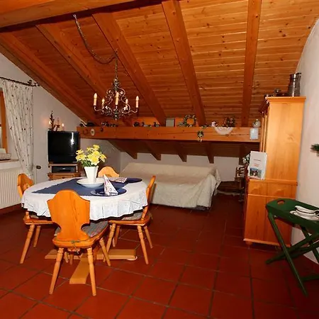 Ferienhaeuser Werdenfels Apartamento