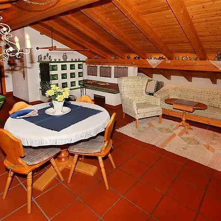 Werdenfels Apartment *