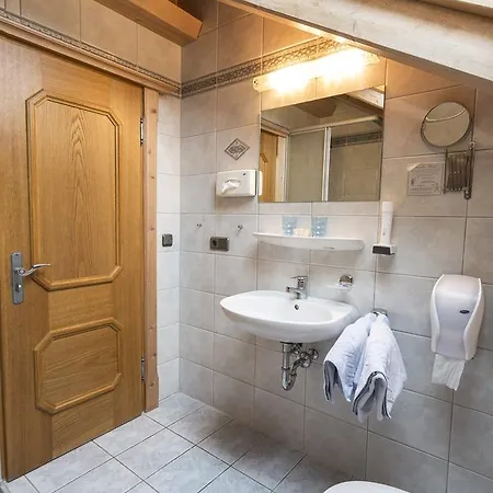 Ferienhaeuser Werdenfels * 米滕瓦尔德